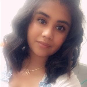 Meet your Posher, Elda